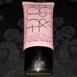 Figs & Rouge Satin soft blurring primer